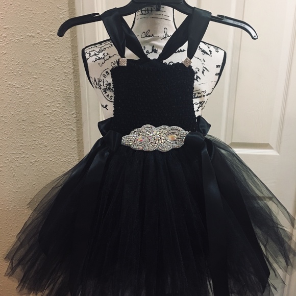 LIL MISS HEPBURN (flower girl) tutu dress - Picture 5 of 6
